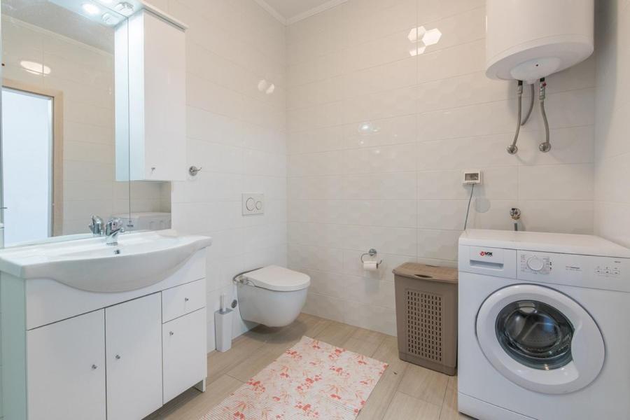 Irma Apartment Dajla Luaran gambar